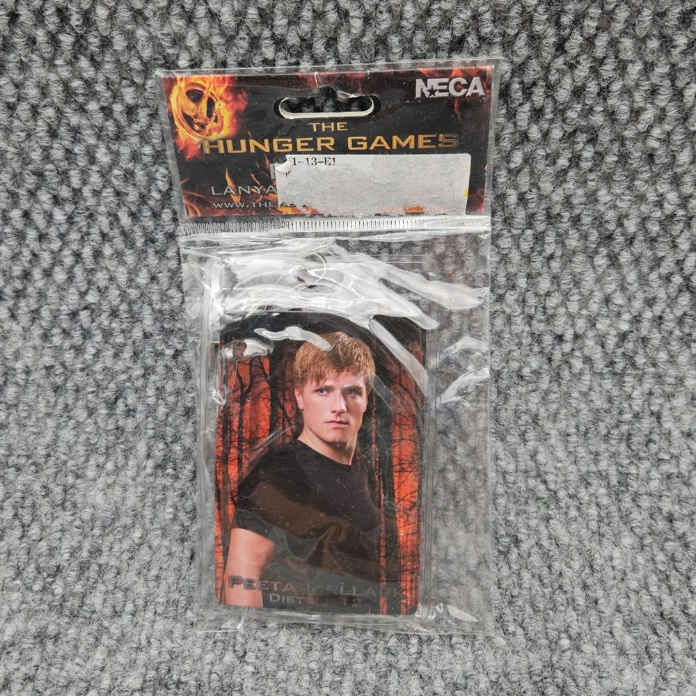 NECA Peeta Mellark‎ Black Lanyard Charm The Hunger Games District 12 Movie Merch